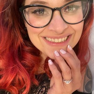 Meet your Posher, Lisa-anne